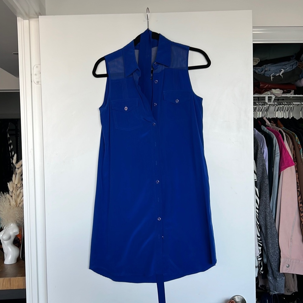 Club Monaco silk sleeveless dress with Tie waste